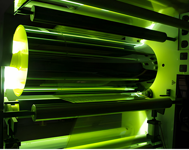 Spot UV Image - Hitech